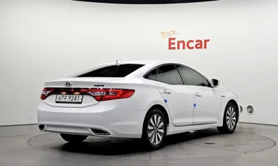 Hyundai Grandeur 2015, 171592 км, за 4495.12 USD