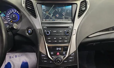 Hyundai Grandeur 2015, 171592 км, за 4495.12 USD - фото 16