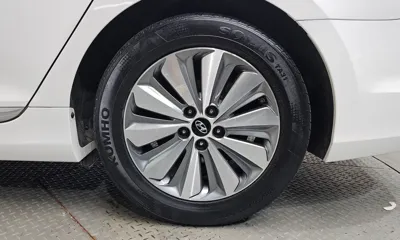 Hyundai Grandeur 2015, 171592 км, за 4495.12 USD - фото 21
