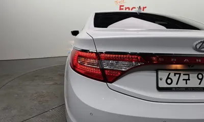 Hyundai Grandeur 2015, 171592 км, за 4495.12 USD - фото 23