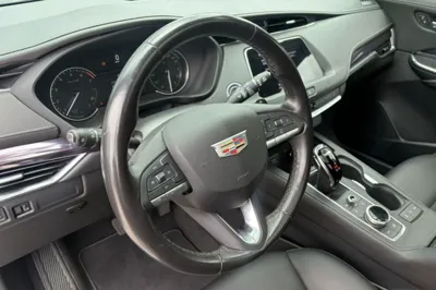 Cadillac XT4 2021, 104700 км, за 15414 USD - фото 35