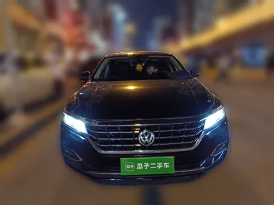 Volkswagen Passat 2019, 60700 км, за 13529 USD - фото 2
