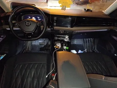 Volkswagen Passat 2019, 60700 км, за 13529 USD - фото 10