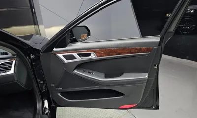 Hyundai Genesis 2016, 120610 км, за 9637.3 USD - фото 24