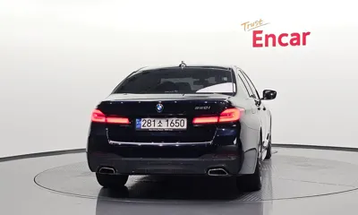 BMW 5-Series 2023, 61901 км, за 66096.03 USD