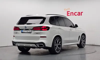 BMW X5 2026, 4742 км, за 82558.64 USD
