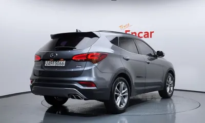 Hyundai Santafe 2016, 109417 км, за 8998.95 USD