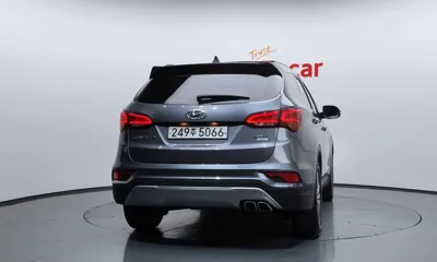 Hyundai Santafe 2016, 109417 км, за 8998.95 USD