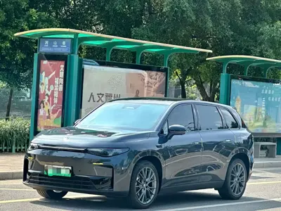 Leapmotor Leapmotor C10 · 2025 год