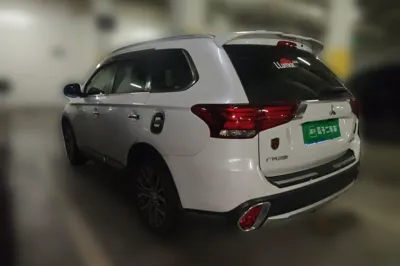 Mitsubishi Outlander 2018, 75900 км, за 9590 USD