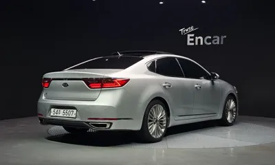 Kia K7 2017, 148918 км, за 7491.86 USD