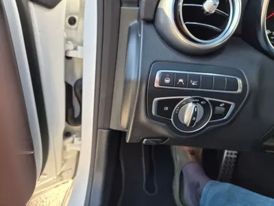 Mercedes-Benz C-Class 2021, 86000 км, за 17581.55 USD - фото 7