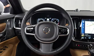 Volvo S90 2019, 65054 км, за 16848.83 USD - фото 13