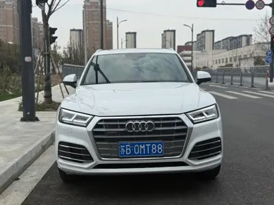 Audi Q5L 2019, 90000 км, за 16649.71 USD