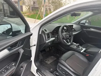 Audi Q5L 2019, 90000 км, за 16649.71 USD - фото 9