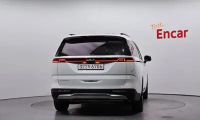 Kia Canival 2023, 48971 км, за 22595.55 USD
