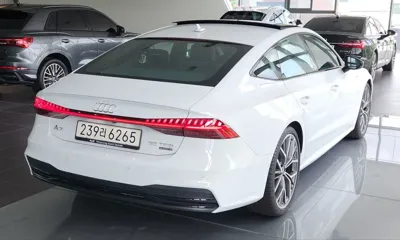 Audi A7 2025, 211 км, за 55309.48 USD