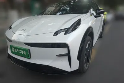 Zeekr X · 2025 год