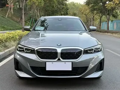 BMW i3 2023, 11000 км, за 20267.25 USD
