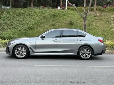 BMW i3 2023, 11000 км, за 20267.25 USD