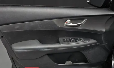 Kia K3 2019, 40988 км, за 8986.13 USD - фото 24
