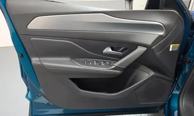 Peugeot 408 2025, 7596 км, за 29473.55 USD - фото 24
