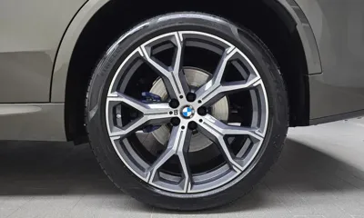 BMW X5 2025, 45023 км, за 68924.77 USD - фото 21