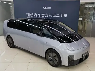 Li Auto Li MEGA 2026, 7700 км, за 72953.26 USD