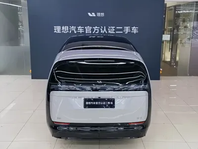Li Auto Li MEGA 2026, 7700 км, за 72953.26 USD