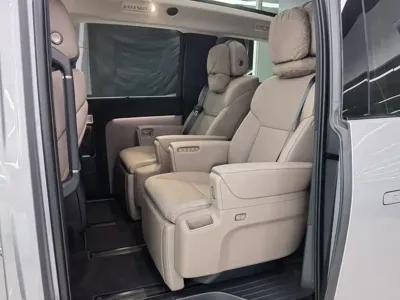 Li Auto Li MEGA 2026, 7700 км, за 72953.26 USD - фото 9