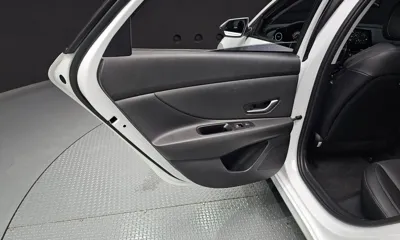 Hyundai Avante 2021, 18566 км, за 17132.73 USD - фото 25