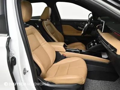 Lincoln Corsair 2021, 77000 км, за 15784.6 USD - фото 10