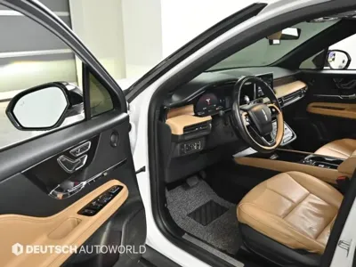 Lincoln Corsair 2021, 77000 км, за 15784.6 USD - фото 11