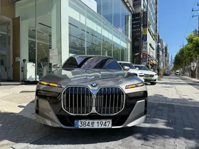 BMW 7-Series · 2025 год