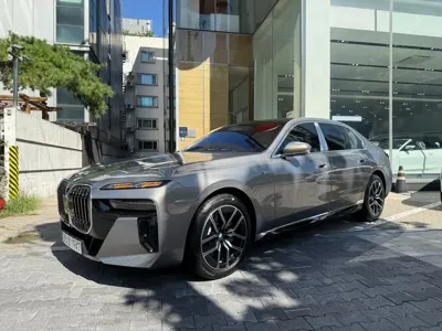 BMW 7-Series 2025, 1263 км, за 74754.15 USD