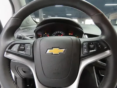 ChevroletGMDaewoo Trax 2017, 118987 км, за 4230.57 USD - фото 11