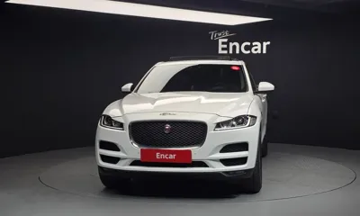 Jaguar F-Pace 2018, 144739 км, за 7271.29 USD