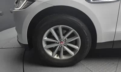 Jaguar F-Pace 2018, 144739 км, за 7271.29 USD