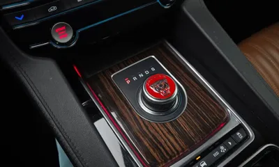 Jaguar F-Pace 2018, 144739 км, за 7271.29 USD - фото 9