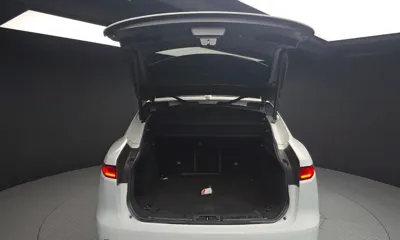Jaguar F-Pace 2018, 144739 км, за 7271.29 USD - фото 20