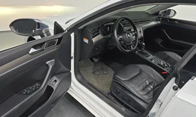 Volkswagen Arteon 2019, 91427 км, за 14331.02 USD - фото 11