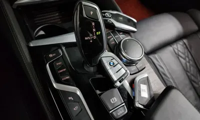 BMW 5-Series 2017, 81351 км, за 15394.78 USD - фото 9