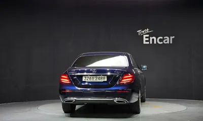 Mercedes-Benz E-Class 2020, 81229 км, за 18183.01 USD