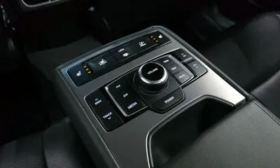 Hyundai Genesis 2016, 88345 км, за 10728.47 USD - фото 17