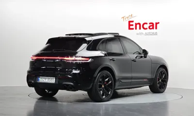 Porsche Macan 2023, 24468 км, за 68842.2 USD