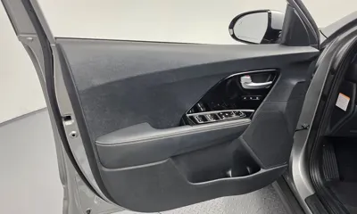 Kia Niro 2022, 36630 км, за 15244.31 USD - фото 24