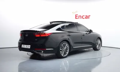 Kia K7 2016, 155406 км, за 6175.65 USD