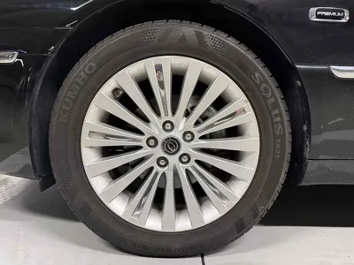Kia Opirus 2011, 15555 км, за 5824.12 USD