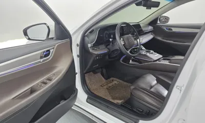 Hyundai Grandeur 2020, 80542 км, за 12559.5 USD - фото 10