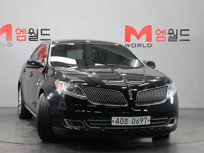 Lincoln MKS 2016, 155640 км, за 3119.1 USD